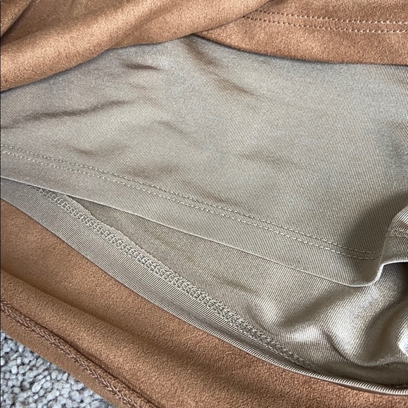 Suede skirt - Picture 2 of 2